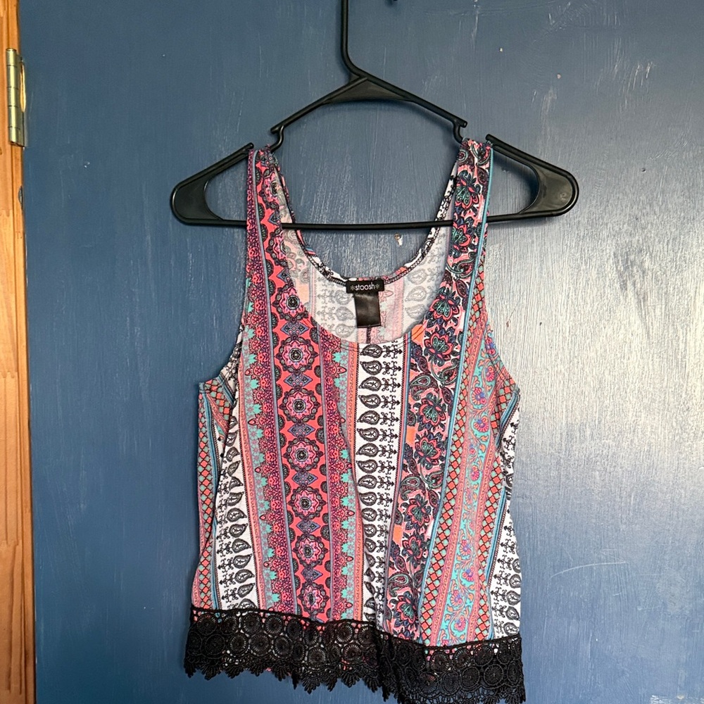 Colorful Patterned Sleeveless Top with Lace Trim